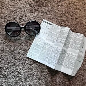 CHANEL Glossy Black Oversized Sunglasses